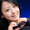 Discovery icon for LOOΠΔ - Happy Yves Day! Discord server